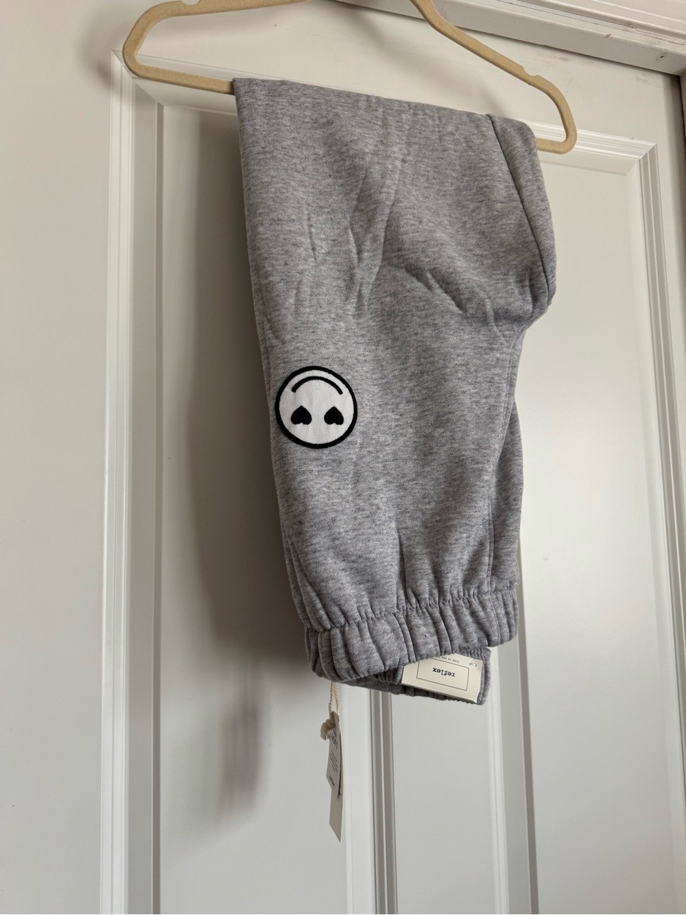 New Reflex Grey Gray Medium Ultra Soft Smiley Face Cotton Blend Joggers PA488